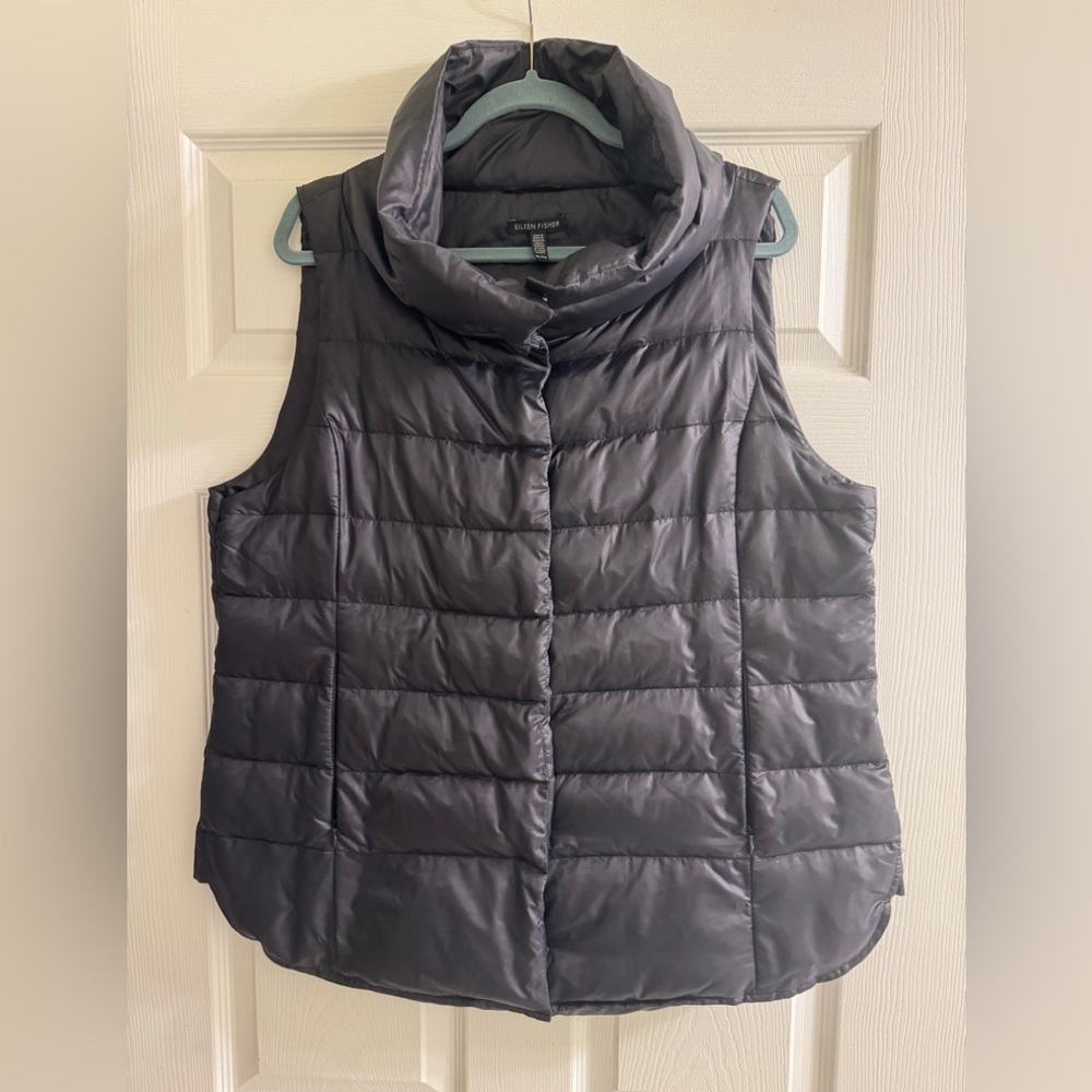 Eileen Fisher nylon down black vest size XL